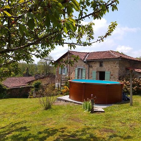Cottage By The Chateau With Pool In National Parc Les Salles-Lavauguyon エクステリア 写真